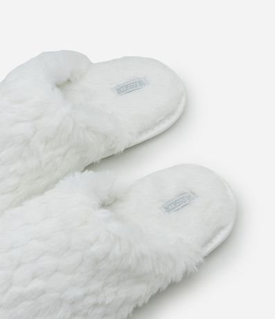 Pantufla Cerrada con Pelinhos en Escamas 5