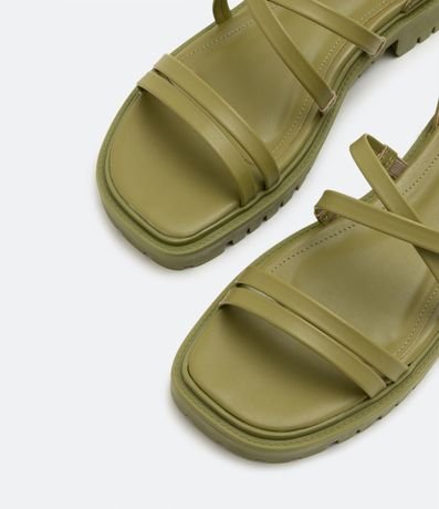 Sandalia Plana de Tiras con Suela Track 2