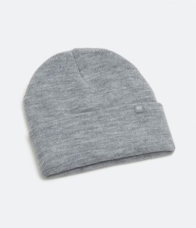 Gorro con Pliegue y Etiqueta Aplicada 2