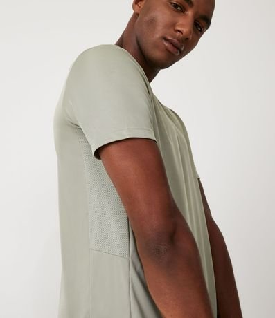 Remera Deportiva con Tecnología Dry e Detalles Reflectantes 5