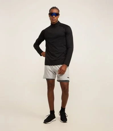 Remera Deportiva Térmica con Cremallera en el Cuello y Recortes 2