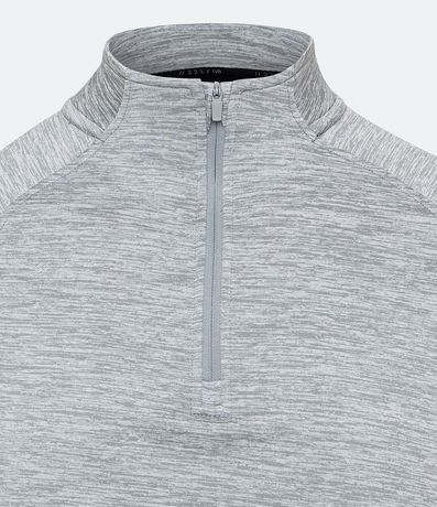 Remera Deportiva Térmica con Cremallera en el Cuello y Recortes 10