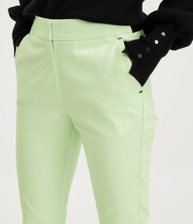 Pantalón Sastrería con Bolsillos Detanteros Sin Estampa 4