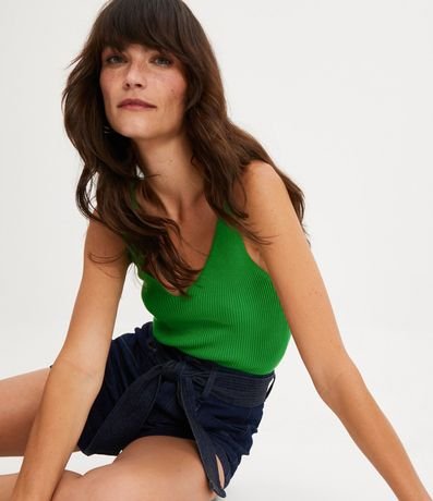 Blusa Musculosa en Punto Acanalado con Escote V 6