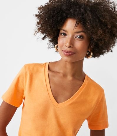 Blusa Básica en Algodón con Escote V 5