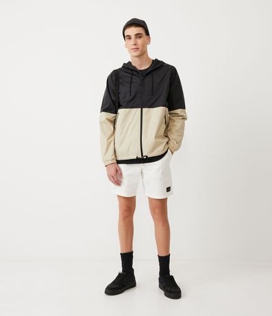 Bermuda en Sarga con Cintura Elástica y Etiqueta en la Barra 2