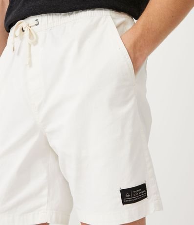 Bermuda en Sarga con Cintura Elástica y Etiqueta en la Barra 4