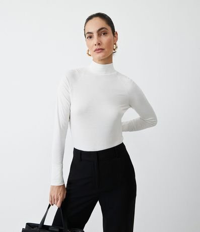 Blusa en Viscolycra con Cuello Alto y Fruncido en el Hombro 1