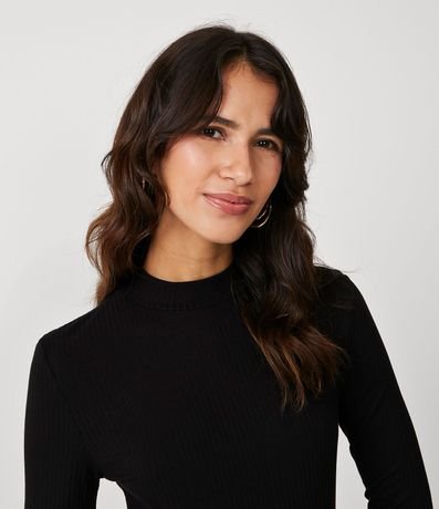 Vestido Midi en Viscosa Acanalada con Cuello Alto 5