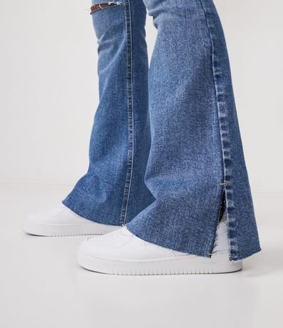 Pantalón Boot Cut en Jeans con Roto en la Rodilla y Aberturas 6