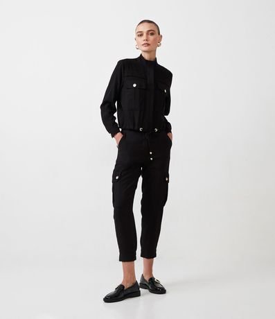 Pantalón Zanahoria en Viscosa con Bolsillo Cargo 2