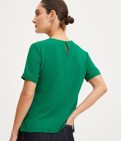 Blusa con Aberturas y Detalles de Pespuntes 4