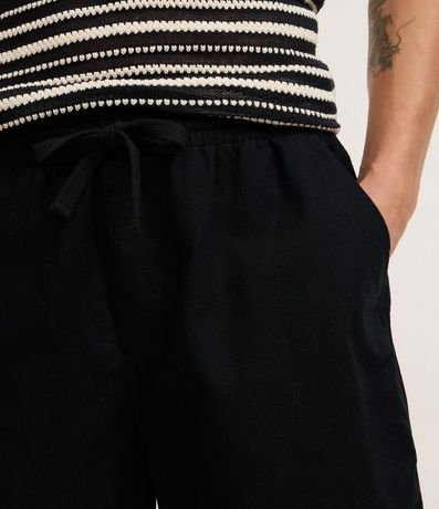 Bermuda en Algodón con Cintura Elástica y Bolsillos 3