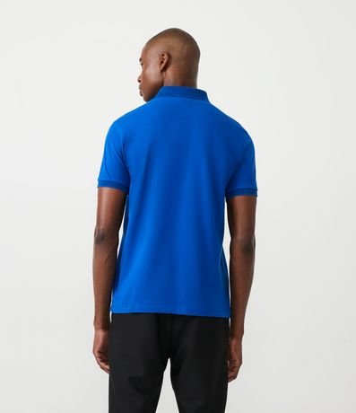 Polo Slim en Algodón con Botones y Detalles Contrastantes 3