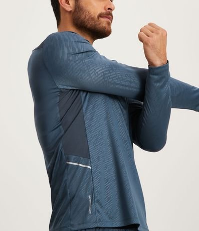 Remera Deportiva Dry Fit con Estampa Rayada 4