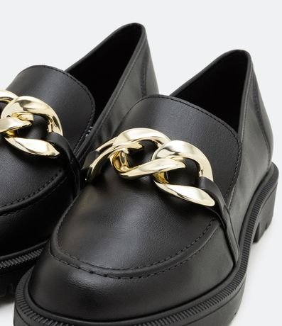 Zapato Loafer con Detalle en Cadena 4