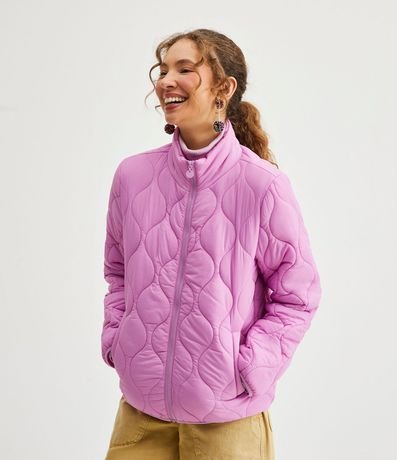 Campera en Poliamida con Cuello Alto y Textura Capitoneada