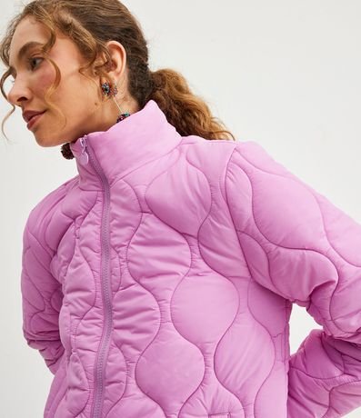 Campera en Poliamida con Cuello Alto y Textura Capitoneada 4