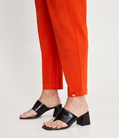 Pantalón Carrot en Punto Orly con Detalle en el Bajo 5