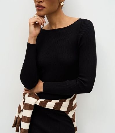 Vestido Midi de Punto Ajustado y con Cuello Barco 4