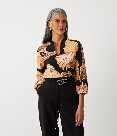 Blusa Alargada en Viscosa con Cuello Padre y Estampado Floral 1