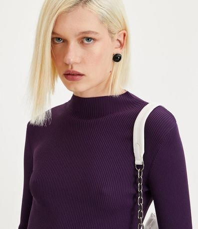 Blusa Básica en Tejido de Punto Acanalada con Cuello Alto 4
