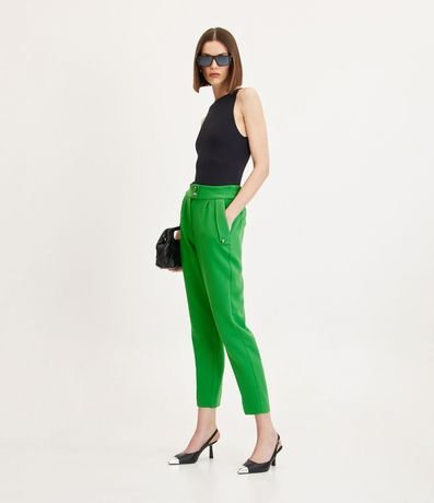 Pantalón Carrot Sastrería en Crepé Texturizado con Bolsillos