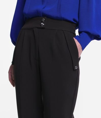 Pantalón Carrot Sastrería en Crepé Texturizado con Bolsillos 4