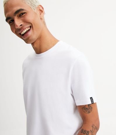 Remera Comfort Básica en Tejido Texturizado 5