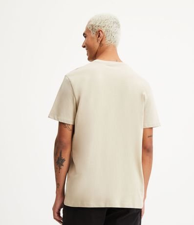 Remera Comfort Básica en Tejido Texturizado 4