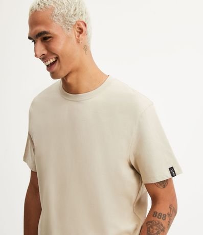 Remera Comfort Básica en Tejido Texturizado 7