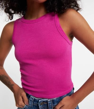 Blusa Cropped sin Manga en Ribana con Cuello Redondo 6