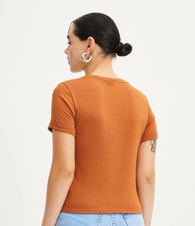 Blusa Básica en Viscosa con Manga Dobrada 4