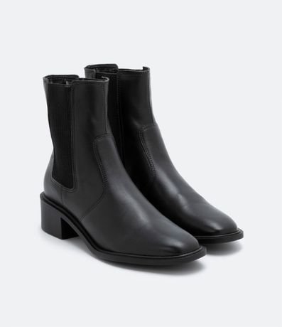 Bota Chelsea en Cuero con Tacón Mediano 1