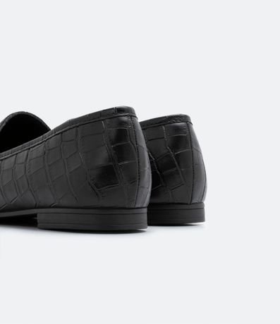 Zapato Loafer con Textura Croco y Detalle en la Parte Superior 4