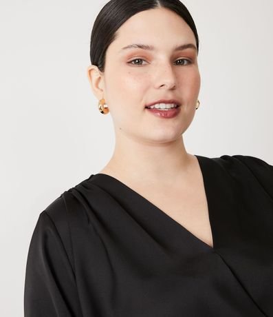 Blusa en Satín con Escote Cruzado Curve & Plus Size 4