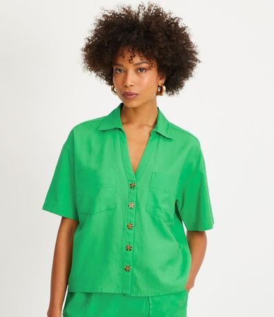 Camisa Manga Corta en Viscolino con Botones Geométricos 3