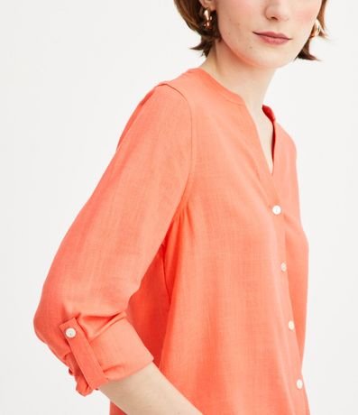 Camisa en Viscolino con Escote V 5