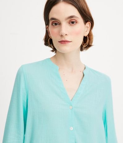 Camisa en Viscolino con Escote V 4