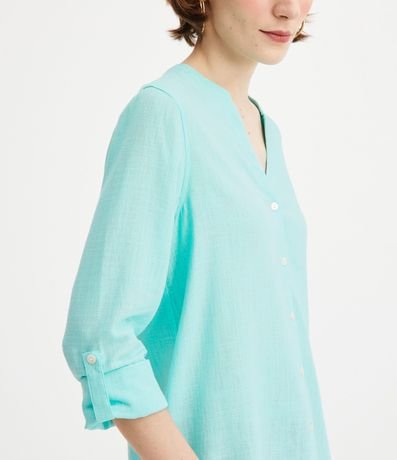 Camisa en Viscolino con Escote V 5