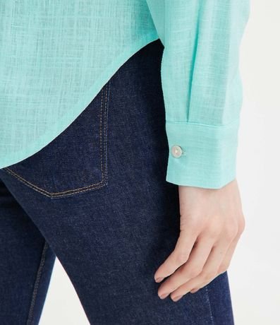 Camisa en Viscolino con Escote V 6