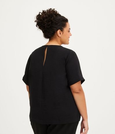 Blusa Manga Corta Texturizada con Detalle en el Cuello Curve & Plus Size 3