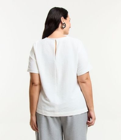 Blusa Manga Corta Texturizada con Detalle en el Cuello Curve & Plus Size 3