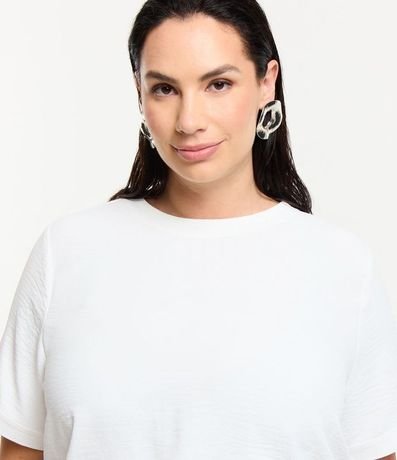 Blusa Manga Corta Texturizada con Detalle en el Cuello Curve & Plus Size 4
