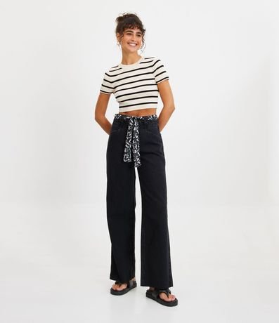 Blusa Cropped en Viscosa con Textura en Rayas 2