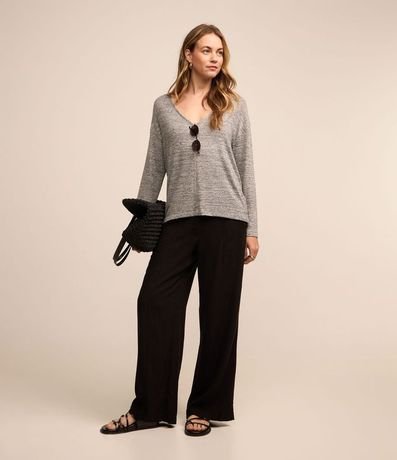 Blusa en Media Malla Texturizada con Escote V 2