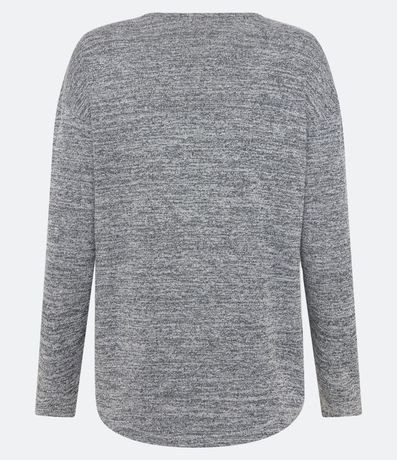 Blusa en Media Malla Texturizada con Escote V 7