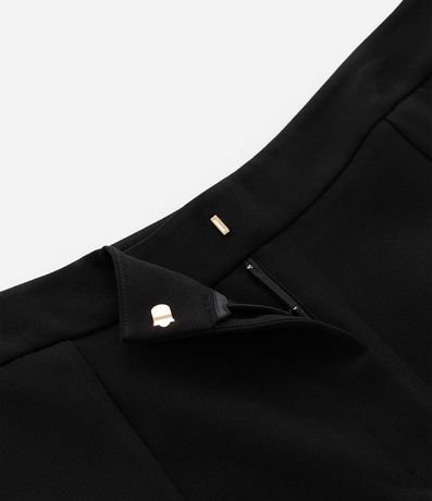 Bermuda en Crepé con Botones en los Bolsillos Curve & Plus Size 11