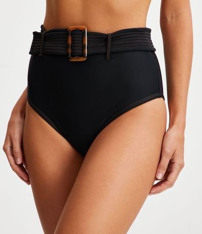 Bikini Bombacha Hot Pants en Poliamida con Cinturón Hebilla y Pespuntes Contrastantes