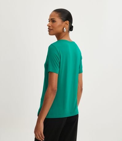 Blusa Básica en Viscosa con Escote V 3